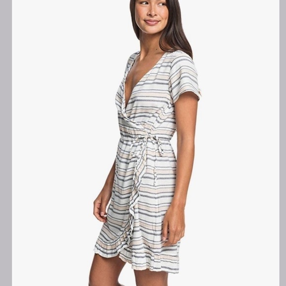 Roxy Women's Sun Dreamer Season Wrap Dress size S - Picture 4 of 11